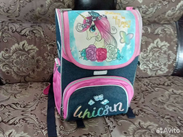 Школьный рюкзак