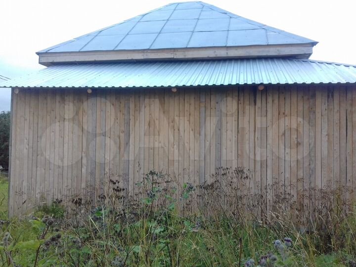 Дом 28 м² на участке 8,3 сот.