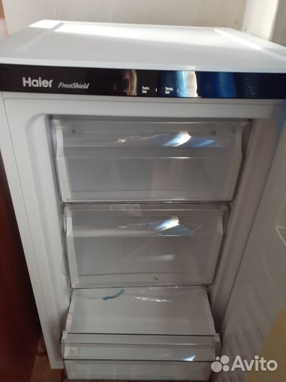 Морозильная камера бу Haeir HF-82WAA