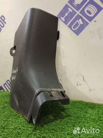 Накладка на порог передняя правая Renault Koleos