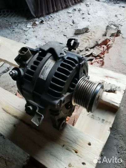 Генератор на toyota camry 40