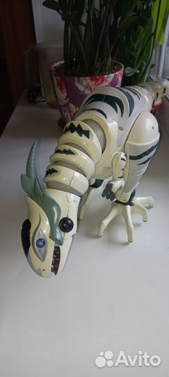 Динозавры игрушки