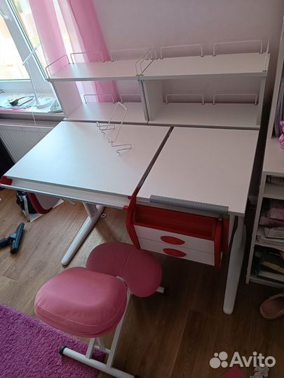 Стол школьный) Растущая парта и стул