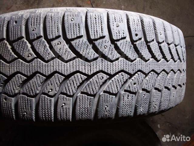 Bridgestone Blizzak Spike-01 225/60 R17