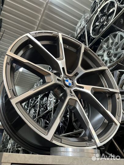 Разноширокие диски R19 5*120 BMW 723 M стиль