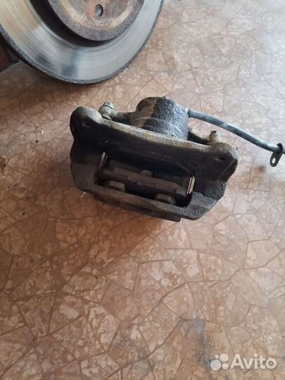 Суппорт Toyota/Lexus RX