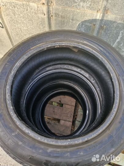 Goodyear Excellence 215/55 R17 и 215/55 R17