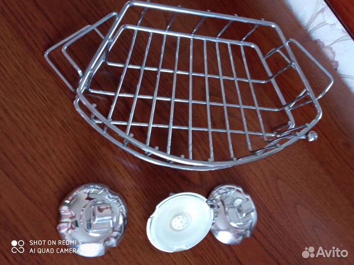 Полочка угловая для ванной