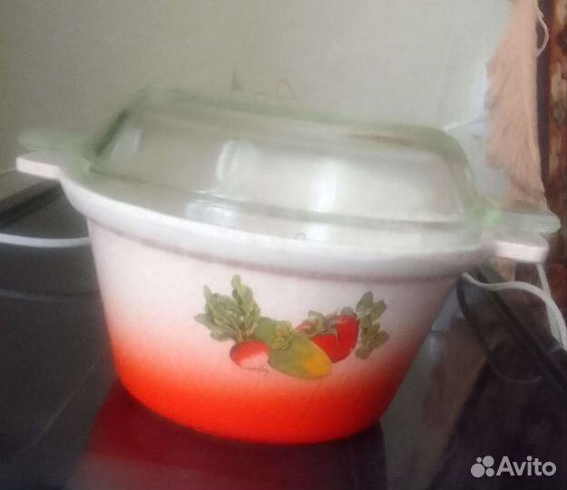 Кастрюля чугунная эмалированная СССР