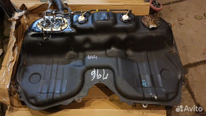 Бензобак subaru Форестер sg