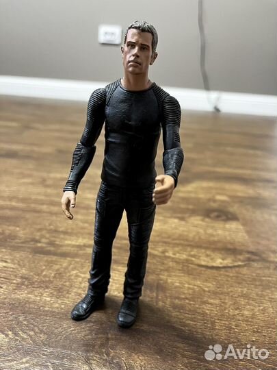 Фигурки neca