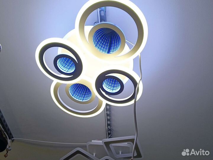 Люстра потолочная