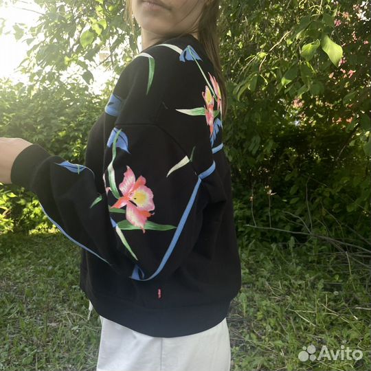 Свитшот женский levis