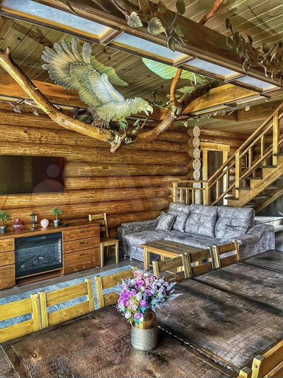 Коттедж 320 м² на участке 100 сот.