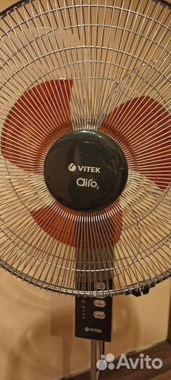 Вентилятор напольный Vitek