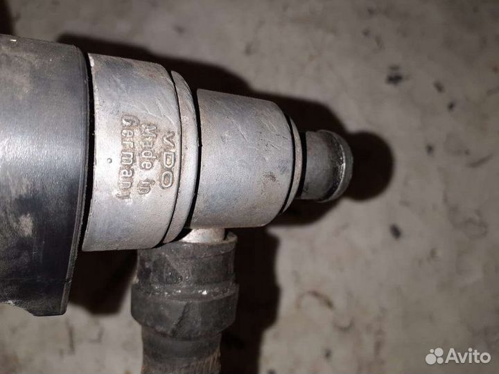 Датчик холостого хода Volkswagen Passat b3