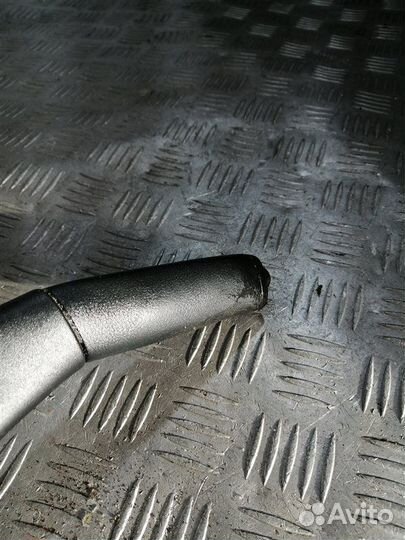 Рычаг стояночного тормоза Mitsubishi L 200 KB4T