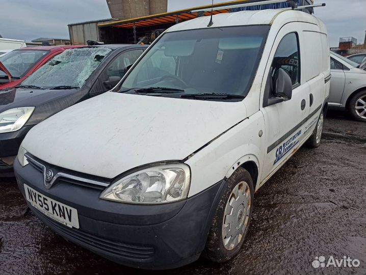 Форсунка топливная Opel Corsa C рест. 2006