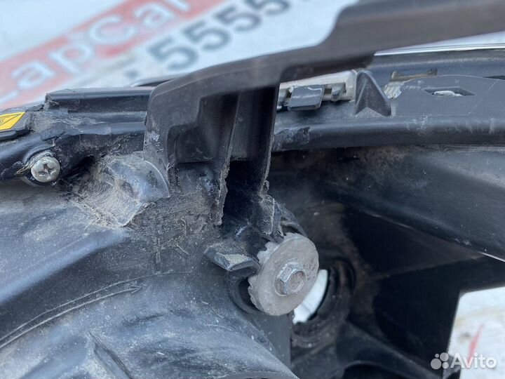 Toyota Camry v55 фара правая