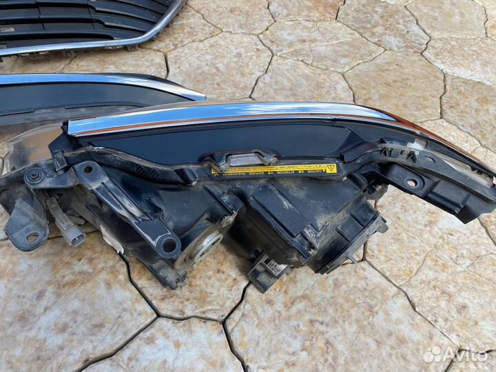 Оригинальные адаптивные фары камри 55