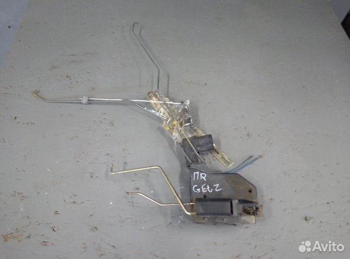 Замок двери передней правой Getz