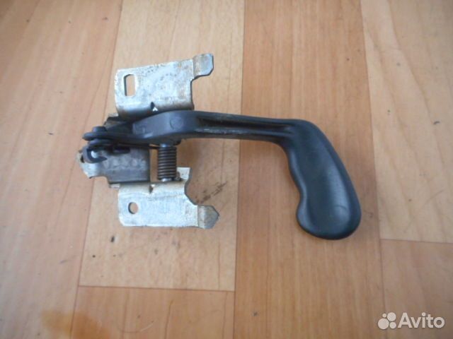 Ручка двери внутренняя левая Pontiac Bonneville (1