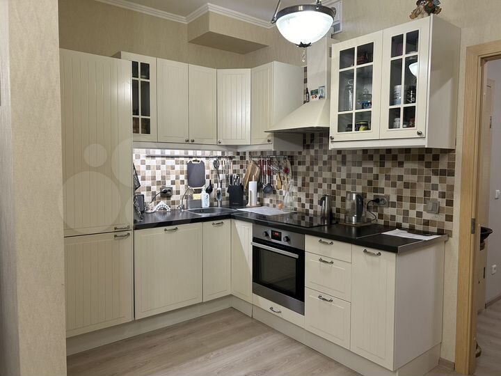 1-к. квартира, 53 м², 5/5 эт.