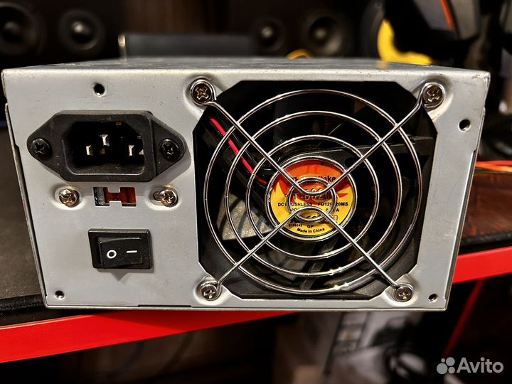 Блок питания Thermaltake XP550 NP