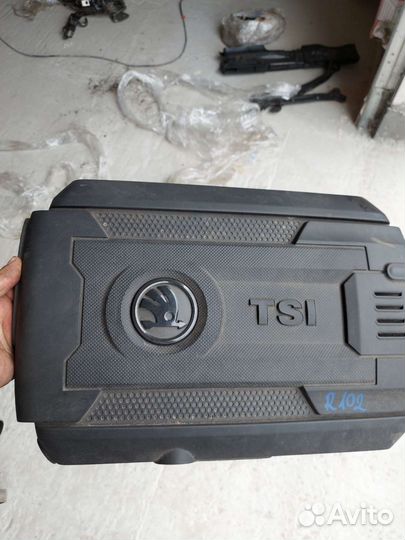 Декоративная крышка двигателя 1.8/2.0 TSI GEN3