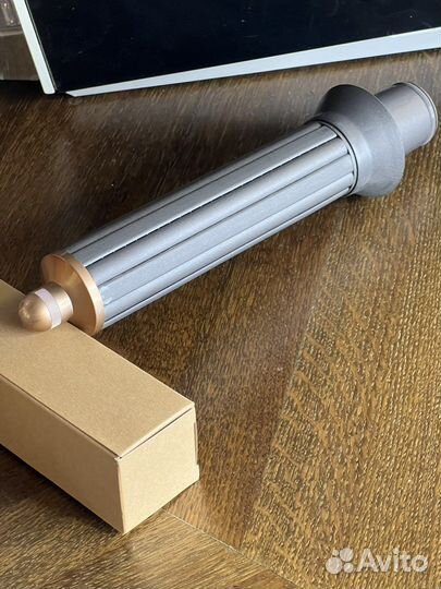 Расческа и насадка dyson