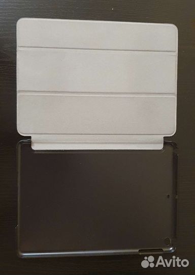 Чехлы на iPad