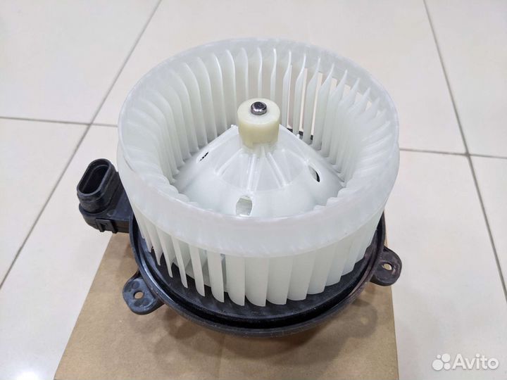 Мотор отопителя outlander (2016) / eclipse cross