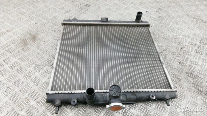 Радиатор системы охлаждения Nissan Note E11