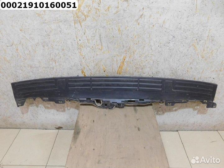 Toyota Land Cruiser 150 Накладка бампера заднего