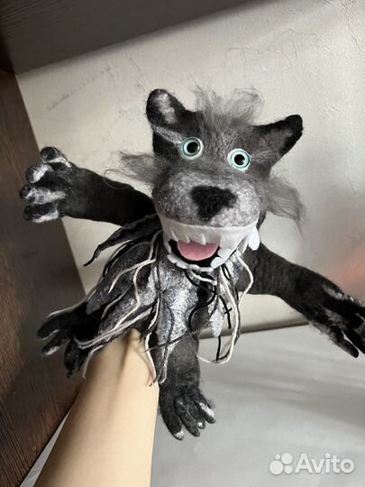 Игрушка на руку валяная