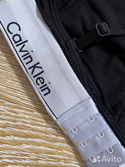 Бюстгальтер топ Calvin Klein p. 44-46