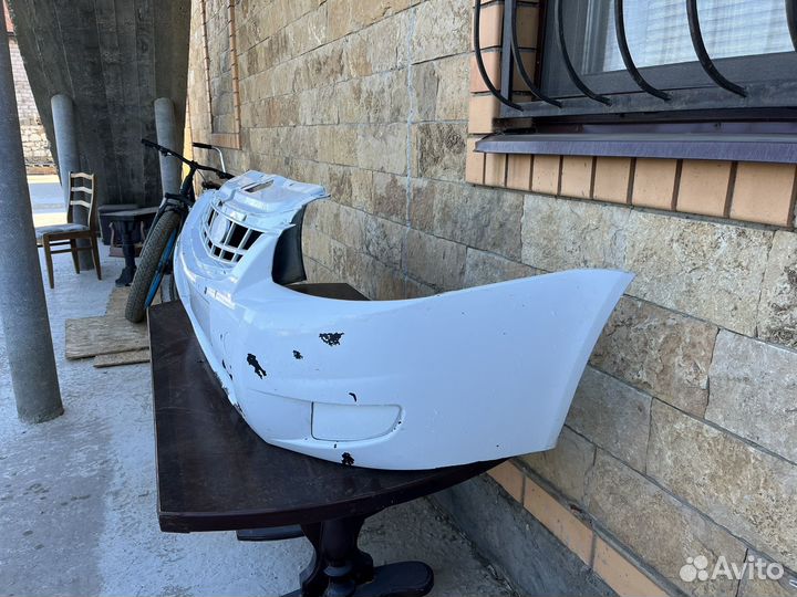 Передний бампер priora 2 белый