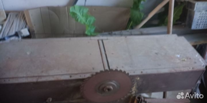 Деревообрабатывающий станок