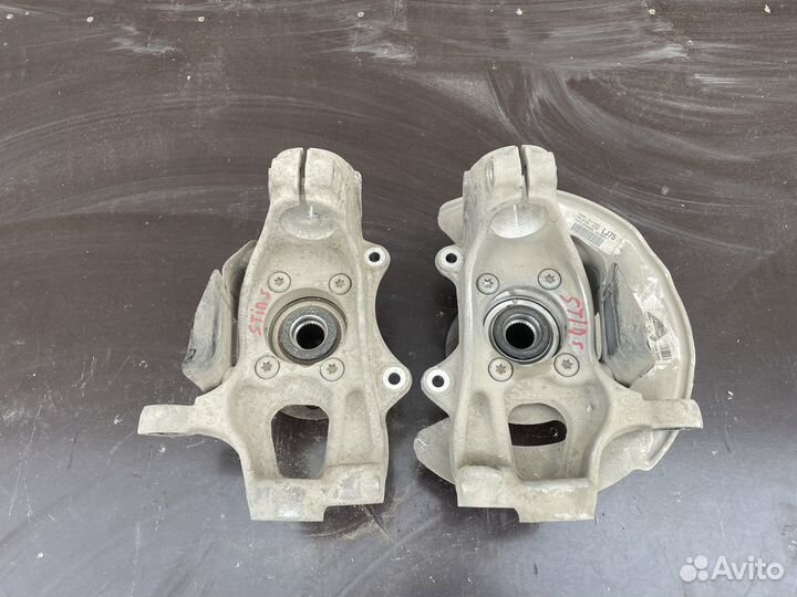 Кулак поворотный передний Kia Stinger 2 2019