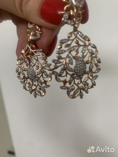 Золотые серьги