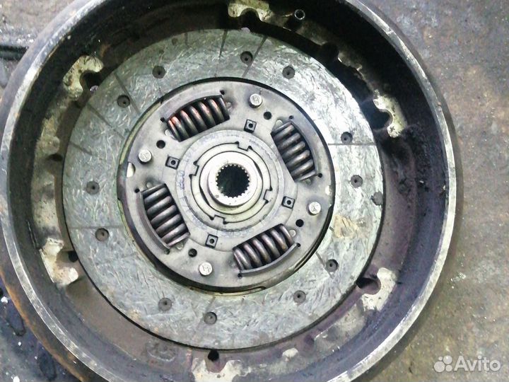 Маховик Volkswagen Polo 067105273G AE