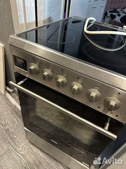 Электрическая плита с духовкой б/у