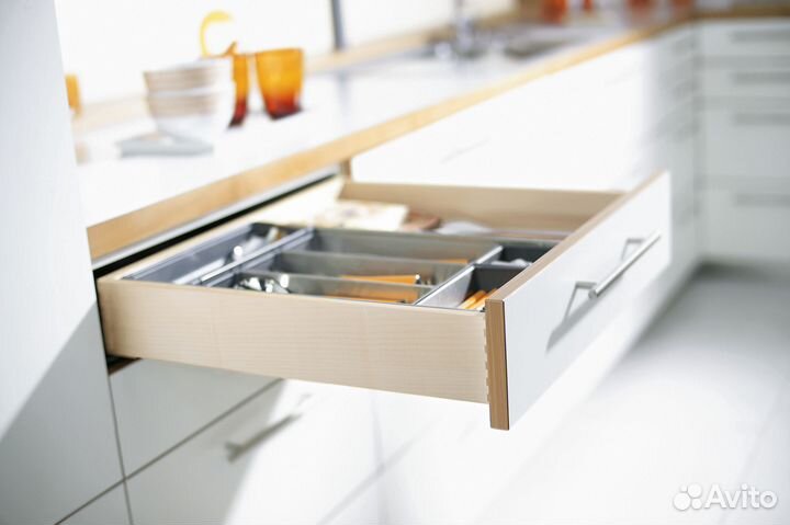 Направляющие Blum частичное выдвижение с замками