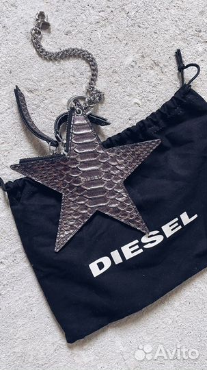 Брелок звезда Diesel
