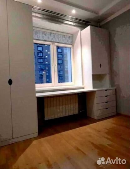 Рабочая зона у окна