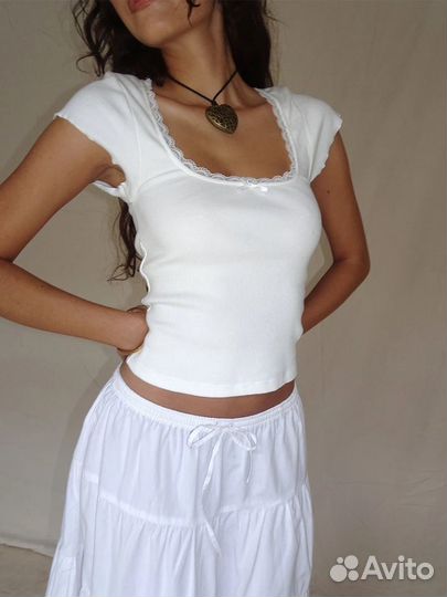 Женский белый кроп-топ y2k в рубчик