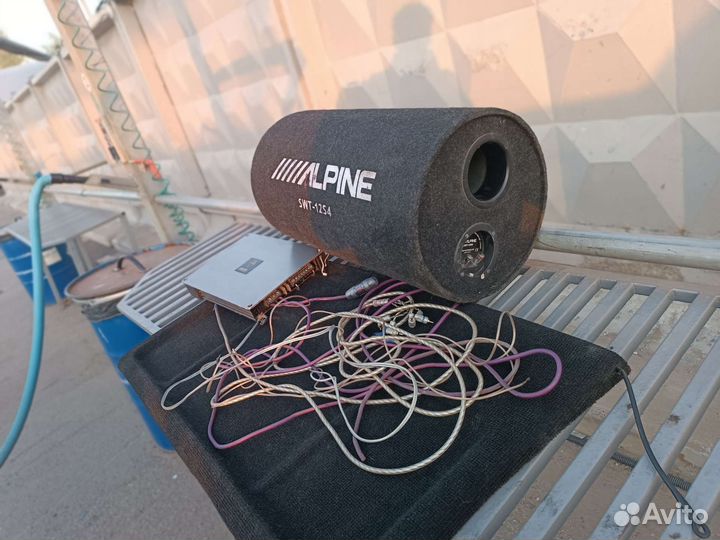 Сабвуфер alpine и усилитель mystery + провода