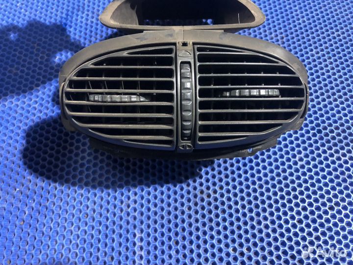 Дефлектор центральный сопло воздуховод калина