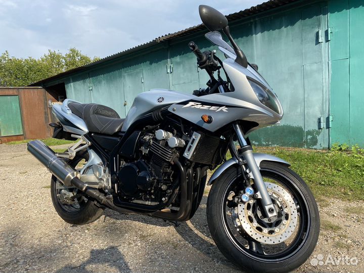 Yamaha FZS600 Fazer из Европы