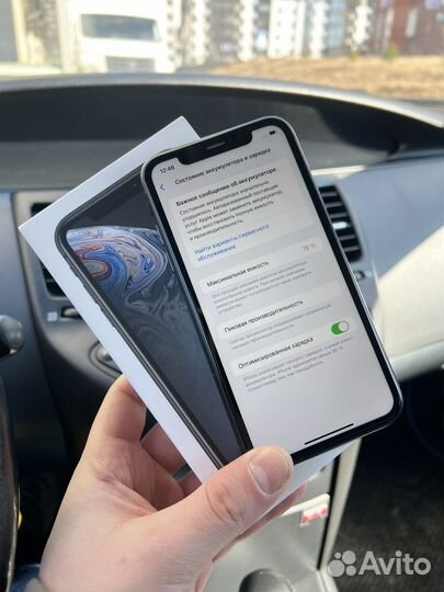 iPhone Xr, 64 ГБ